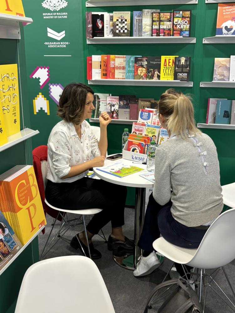Book fairs Clever Book